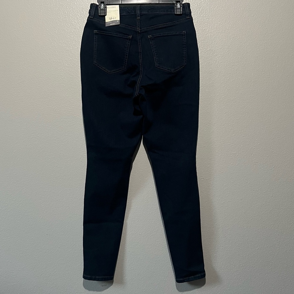 STYLE & CO-NWT High Rise Curvy Fit Jegging Dark Washed Jeans Size 4 - Picture 2 of 5